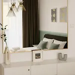Emerald Escape - Calea Victoriei